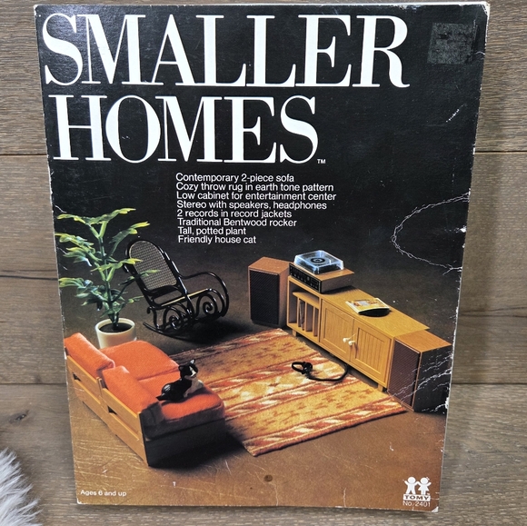 Vintage Tomy Smaller Homes Contemporary Furniture Dollhouse Set Toys